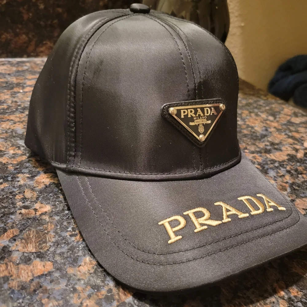 Prada Black Cap with Gold Logo - Picture 2 of 8